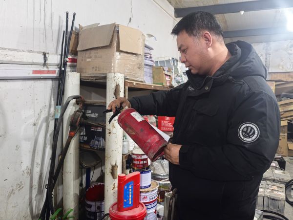 01161768563203473387.jpg 防寒潮、保安全!天筑集团重力公司开展拉网式隐患排查 为冬季技改施工上紧“安全锁” (1).jpg