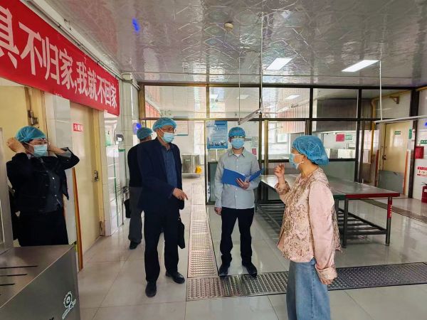 图2：五团纪委联合社会事务办公室到五团幼儿园开展校园食品安全专项监督检查.jpg