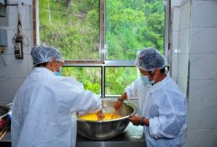贵州从江：实操培训强技能 守护开学“第一餐”
